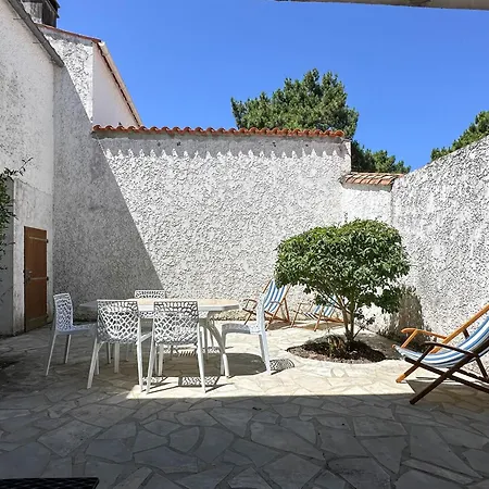 Hébergement de vacances Rénovée à La Palmyre Pour 6 Pers. - Patio, Wifi, Proche Et Commerces - Fr-1-705-85 Les Mathes