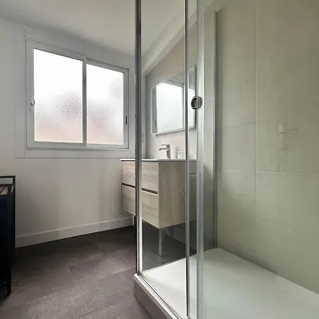Hébergement de vacances Rénovée à La Palmyre Pour 6 Pers. - Patio, Wifi, Proche Et Commerces - Fr-1-705-85