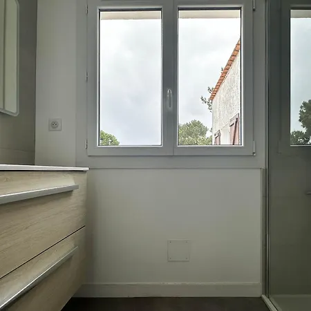 Rénovée à La Palmyre Pour 6 Pers. - Patio, Wifi, Proche Et Commerces - Fr-1-705-85