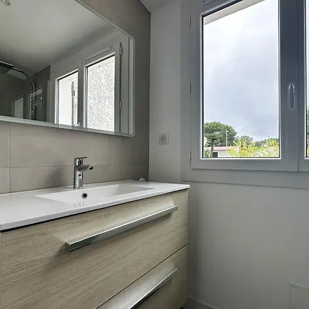 Ferienhaus Villa Renovee Pour 7 Pers Avec Wifi - La Palmyre - Fr-1-705-85